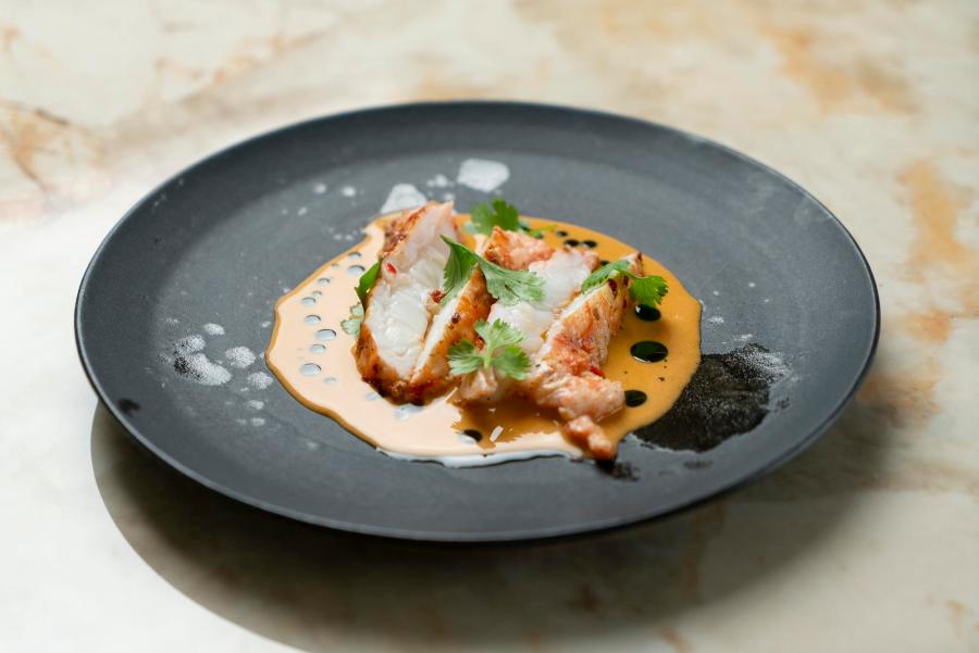 Grillet jomfruhummer med smørsauce