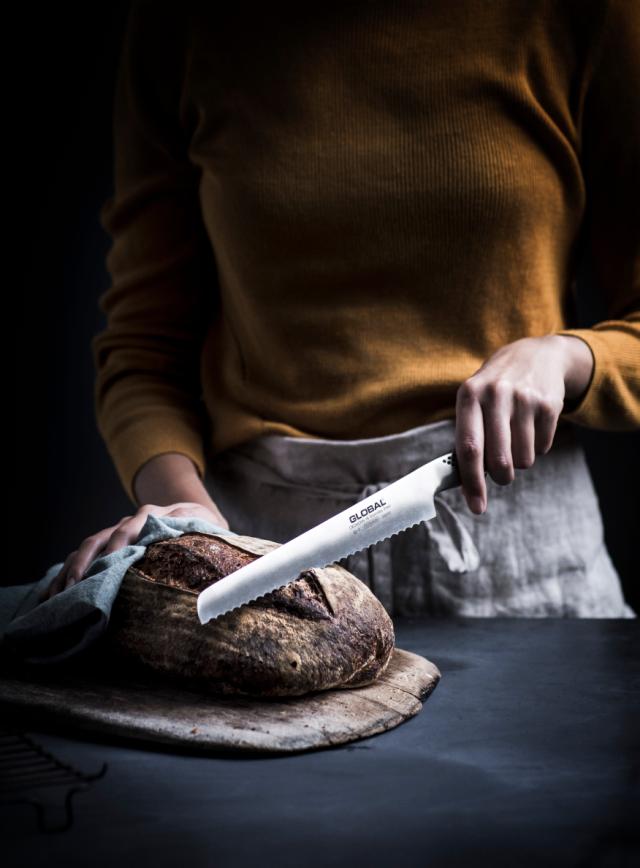 Brødkniv 22 cm venstrehåndet