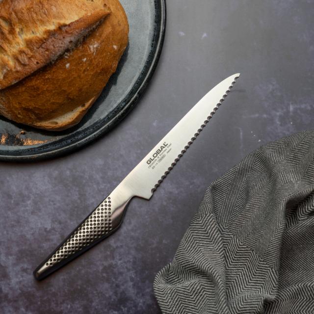 Universalkniv 15 cm takket