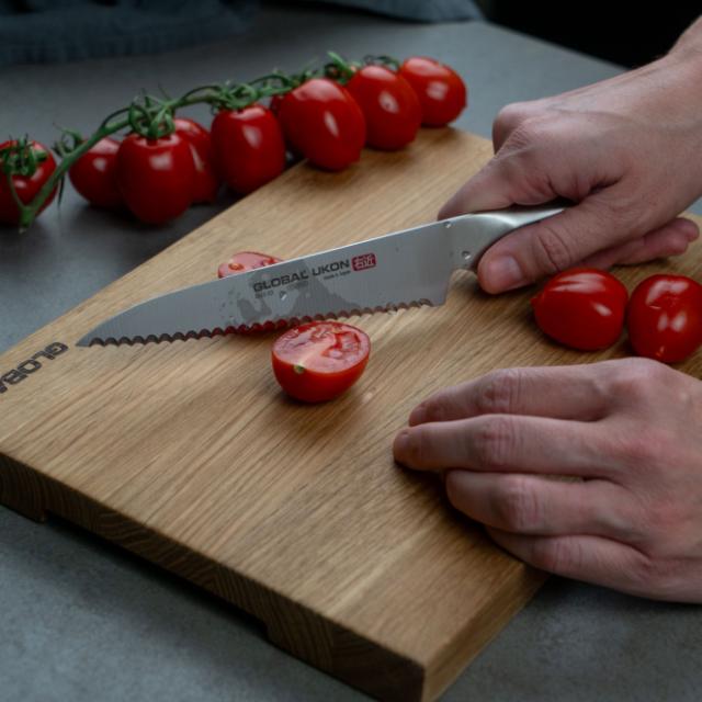 Universalkniv 15 cm takket
